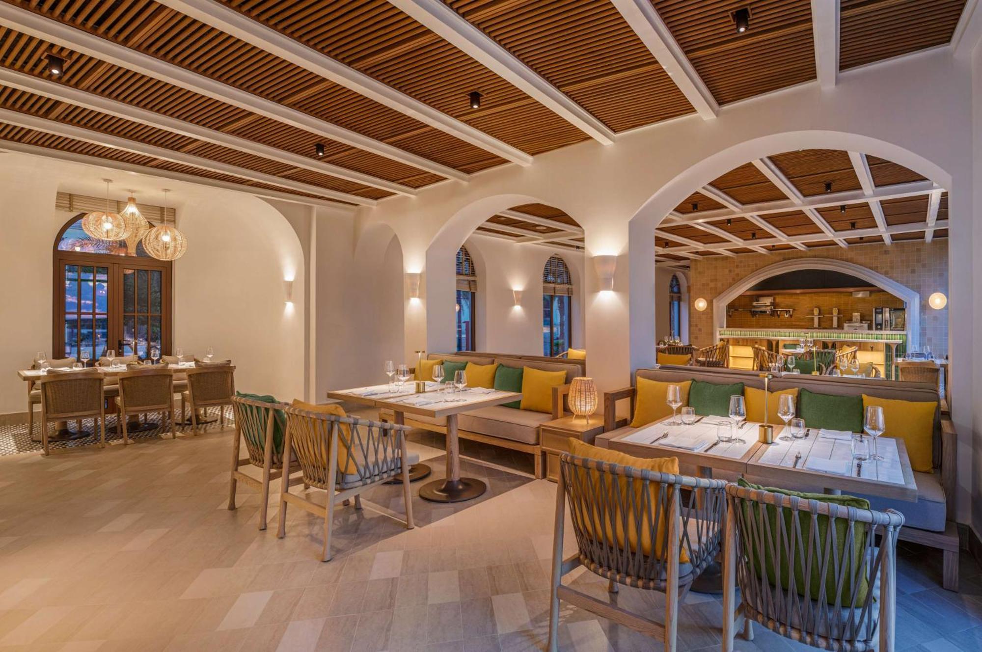 Hotel La Festa Phu Quoc, Curio Collection By Hilton Exterior foto